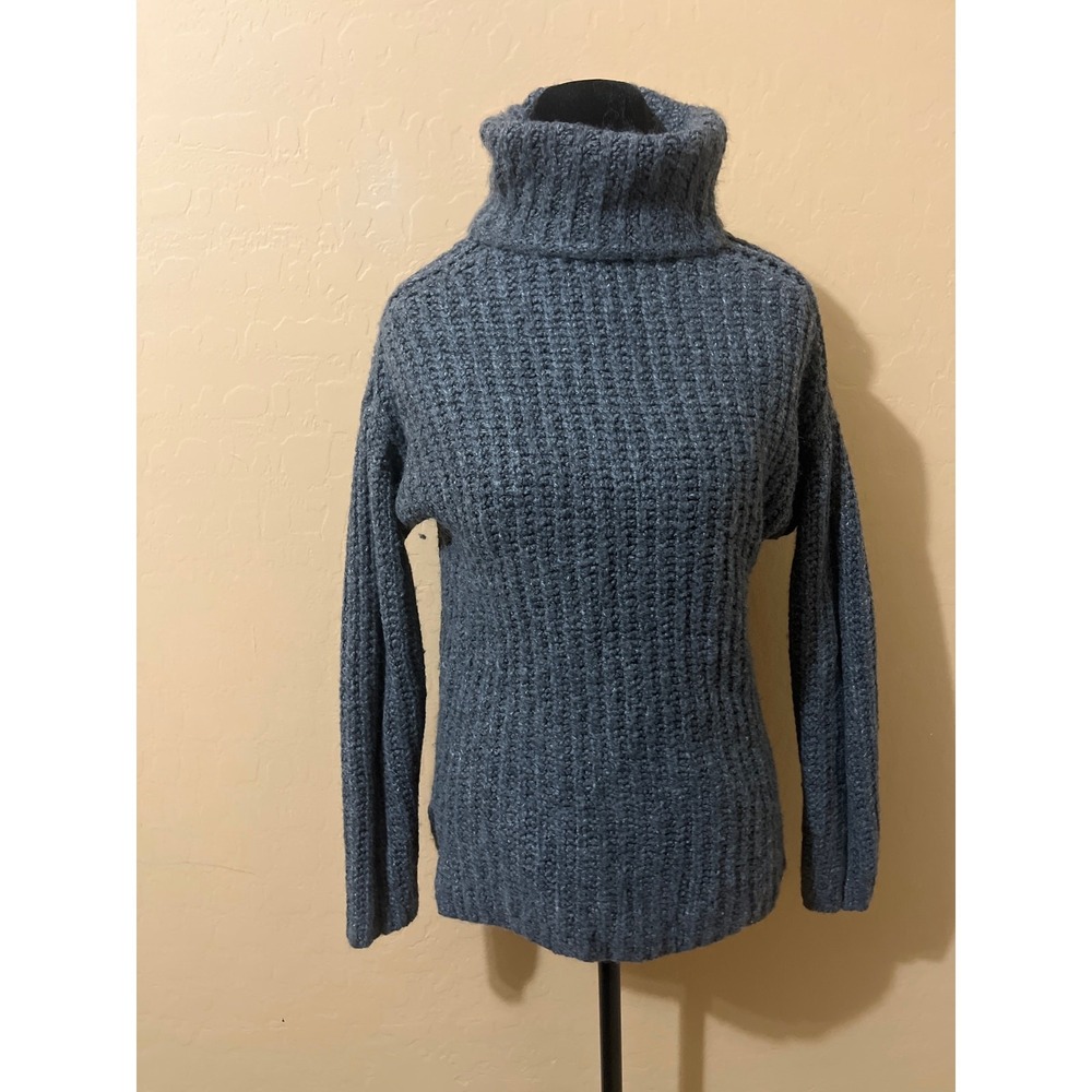 Abercrombie & Fitch Womens XS Gray Chunky Ribbed Knit Turtleneck Sweater